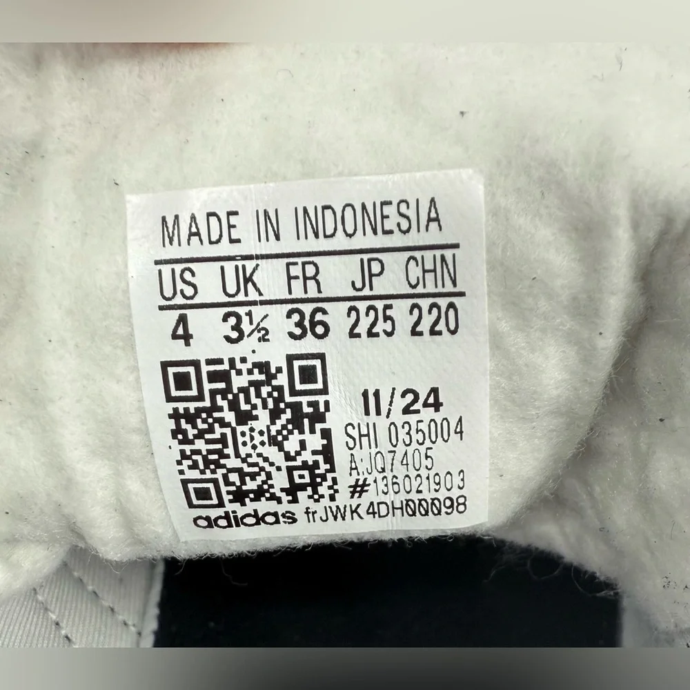 Adidas Gazelle Dark Blue and White Shoes - Picture 10 of 10